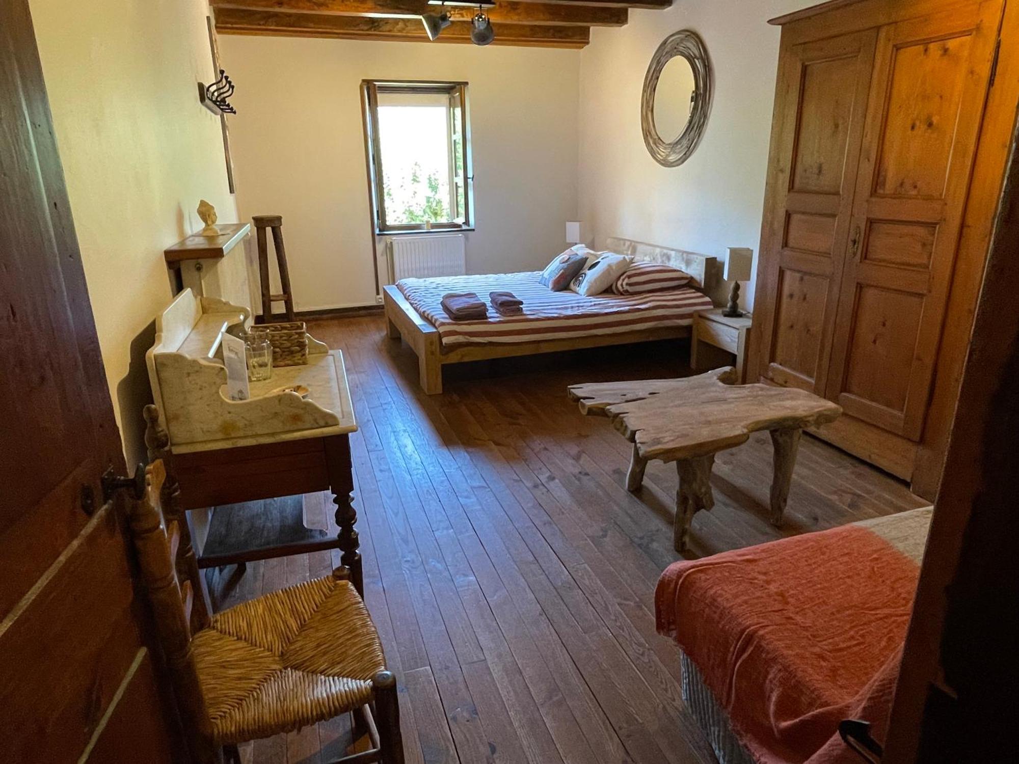 Chambres D'Hotes Avec Entree Privative Au Calme Dans Maison De Village Saint-Jorioz Eksteriør bilde